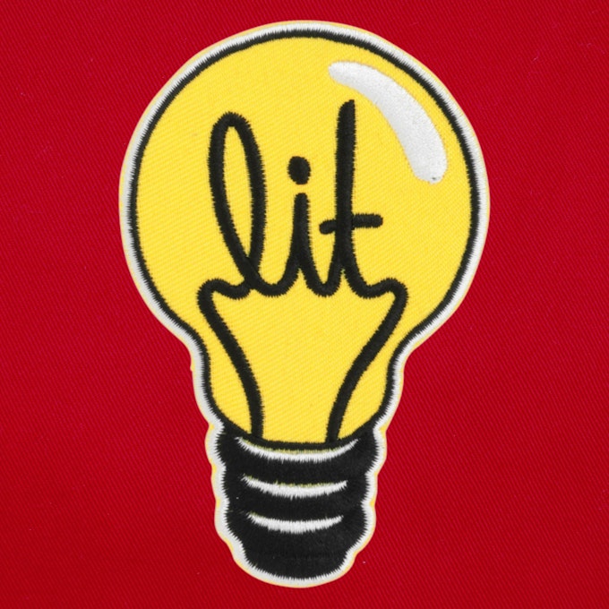 Badge Lyspære - 24