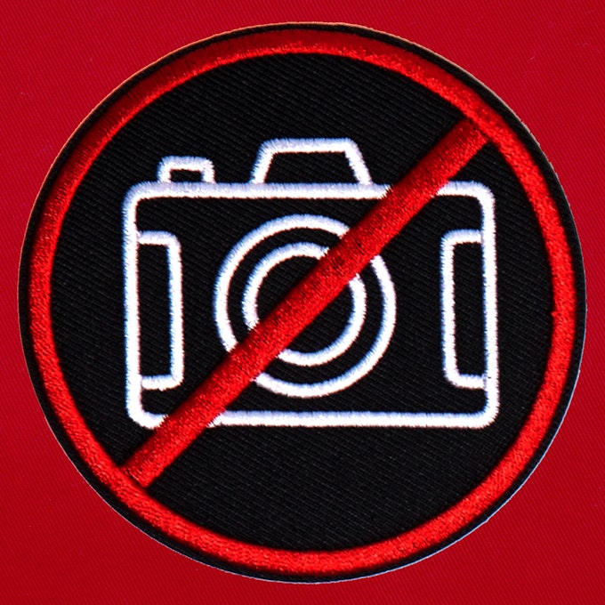 Badge No Photo Black - 109